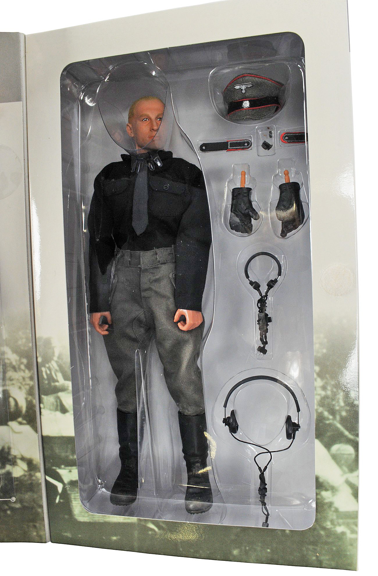 Dragon Inc. WWII German Commander in Chief West and Wiking Commander Action Figure Lot of 2 (C3T) - 8