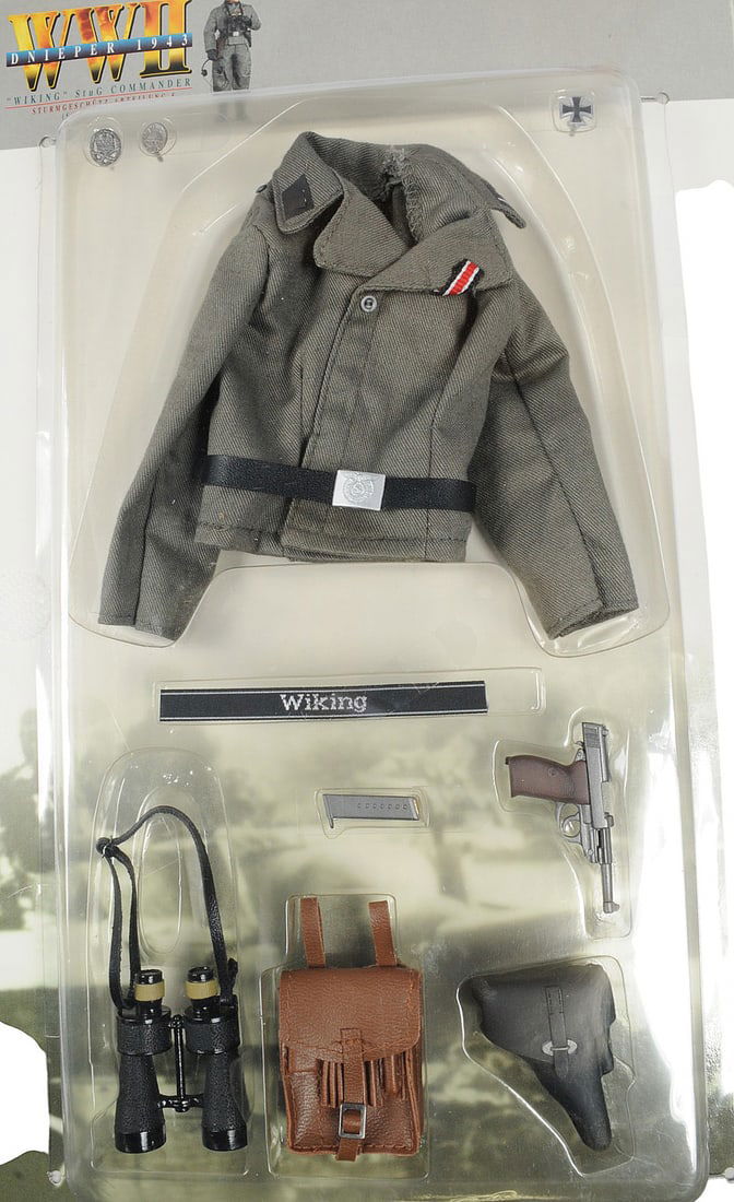 Dragon Inc. WWII German Commander in Chief West and Wiking Commander Action Figure Lot of 2 (C3T) - 9