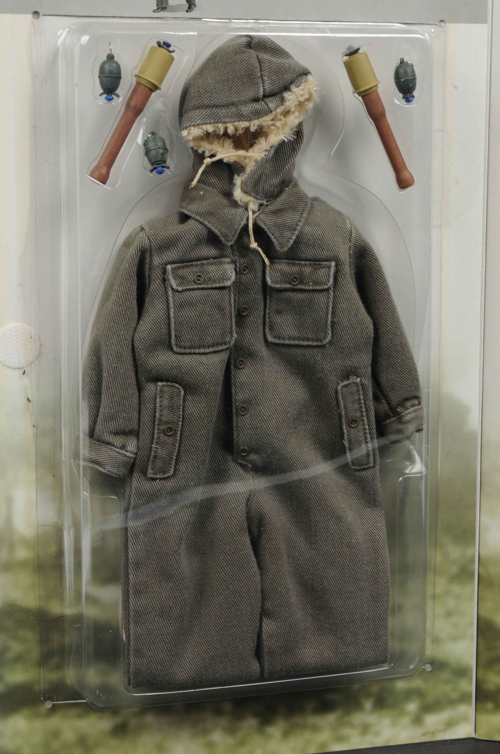 Dragon Inc. WWII German Totenkopf Panzer Grenadier and Panzer Crewman Action Figure Lot of 2(C3T) - 11