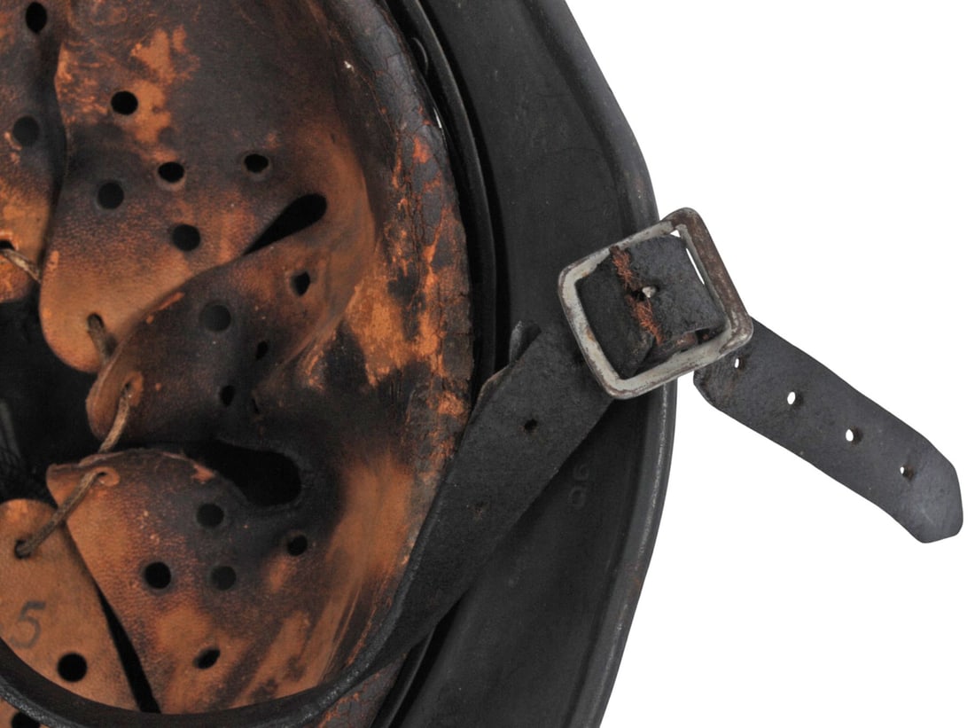 German Army WWII issue M40 Stalhelm Helmet (B4M) - 8