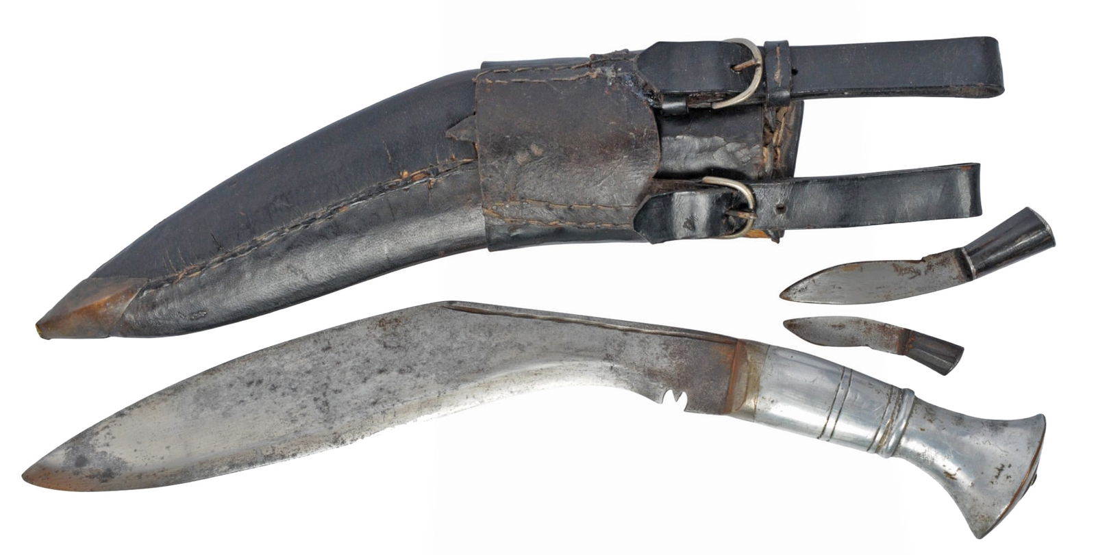 British/Nepalese WWII era Gurkha Kuhkri Knife (CPD): A British/Nepalese WWII era Gurkha Kuhkri Knife in good to very good condition with a good scabbard. Includes the two utility knives. 