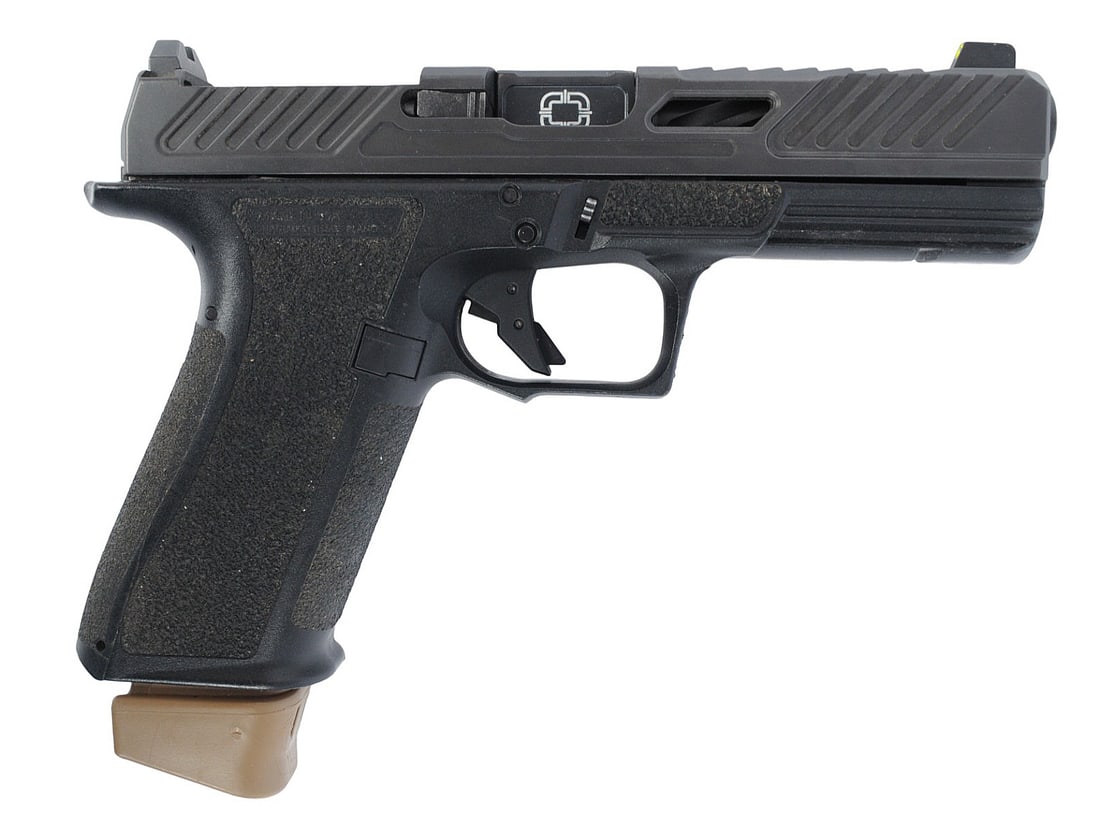 Shadow Systems DR920 9x19mm Semi-auto Pistol FFL Required: SSX004562 (APL1) (1 of 8)