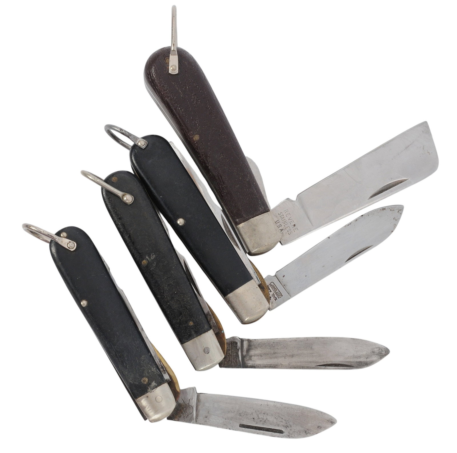 US Made Camilus, Revere, OK Brand TL38 Electricians Knife Lot of 4 (BCW): A US Made Camilus, Revere, OK Brand TL38 Electricians Knife Lot of 4 in good condition with minor wear to the exterior cosmetic handle finish or blade. 