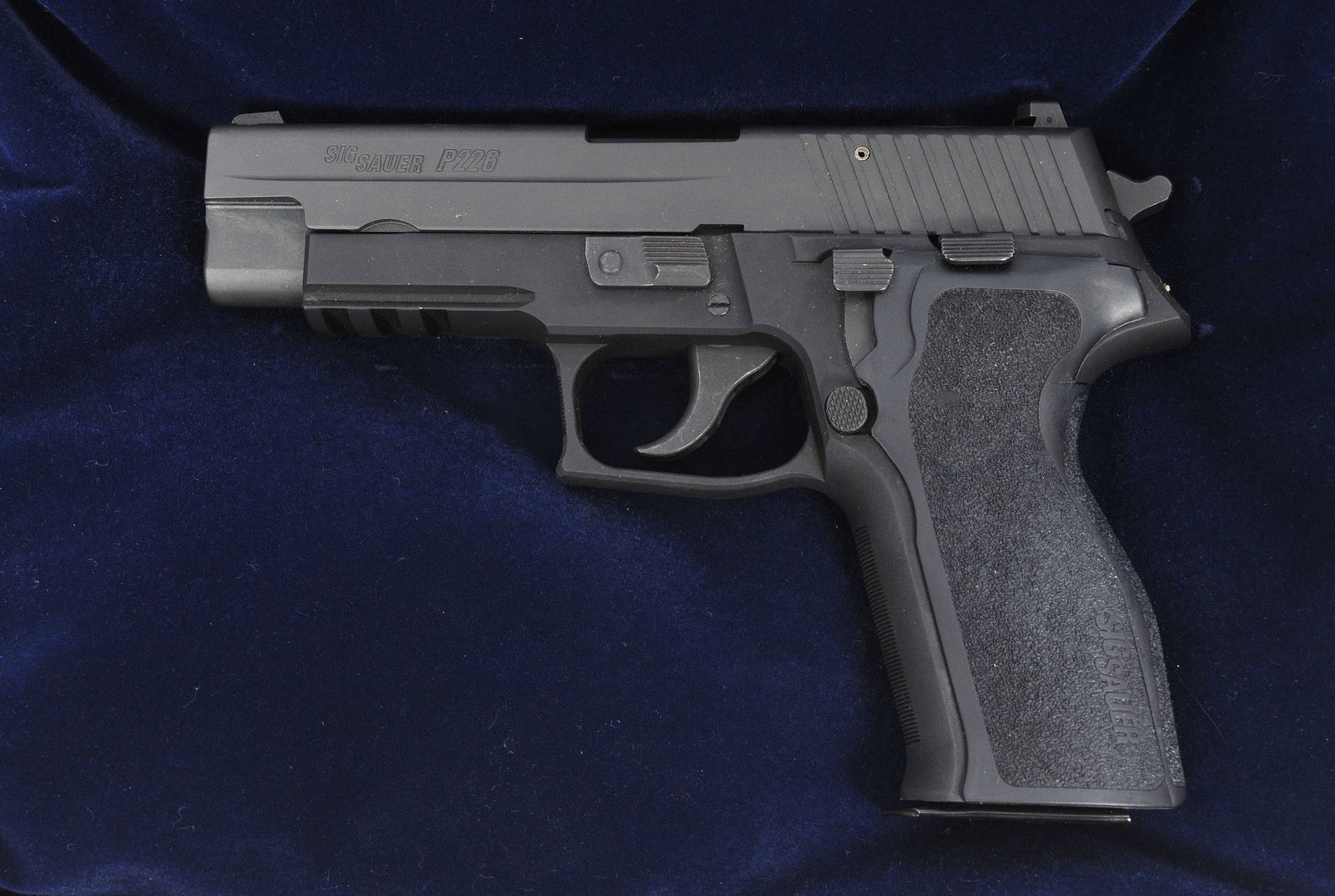 US Navy 85th Anniversary VF-11 "Red Rippers" Cased Presentation Sig P226 9mm Pistol- #47A057304 (A1) - 9