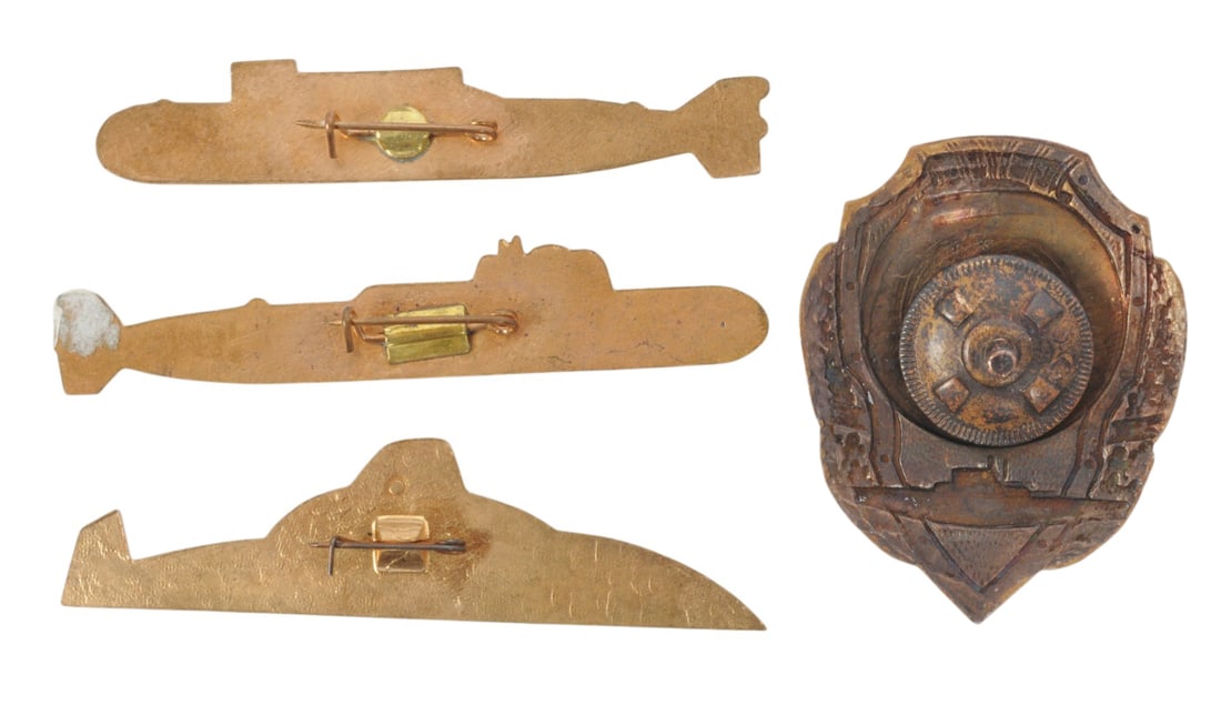 Three Soviet Navy Commemorative Submarine Class Crewman Badges & an "Excellent Submariner" Award (A) - 2
