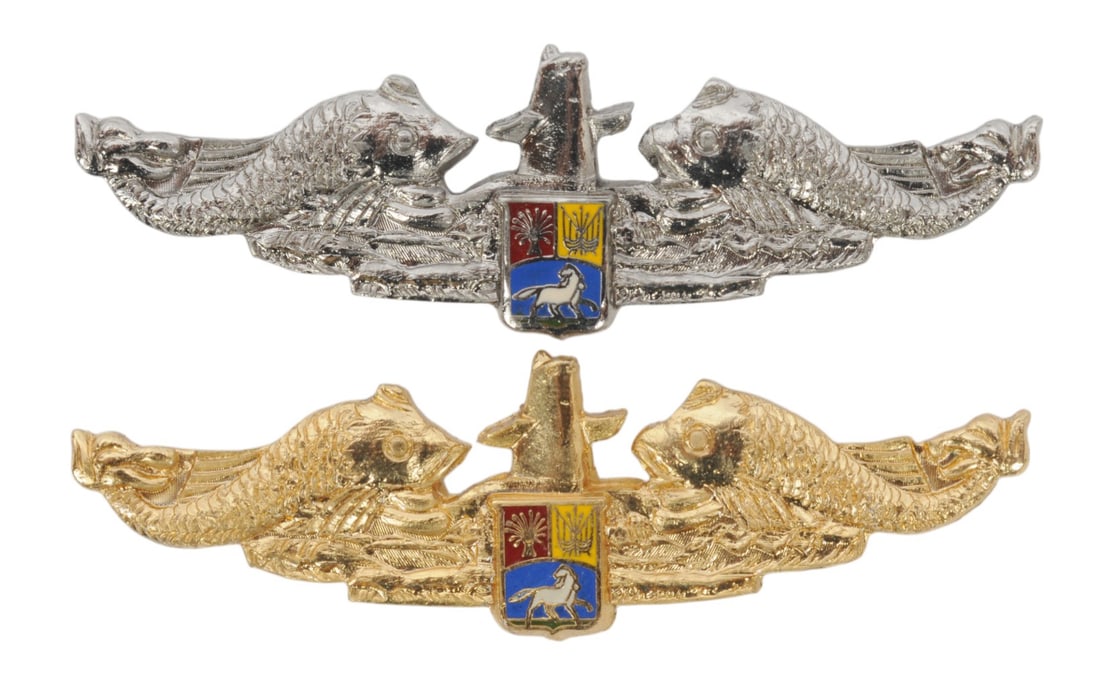 Two Venezuela Navy Submarine Officer Dolphins (A): Two early 1970s era Venezuela Navy Submarine Officer Dolphins in very good condition - one officer, one enlisted. 