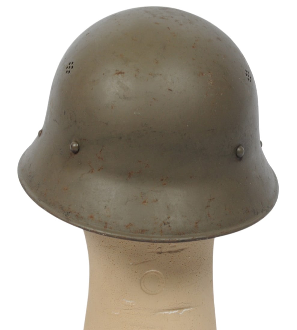 Czechoslovakian Military WWII era Vz30 Variant Combat Helmet (A) - 3