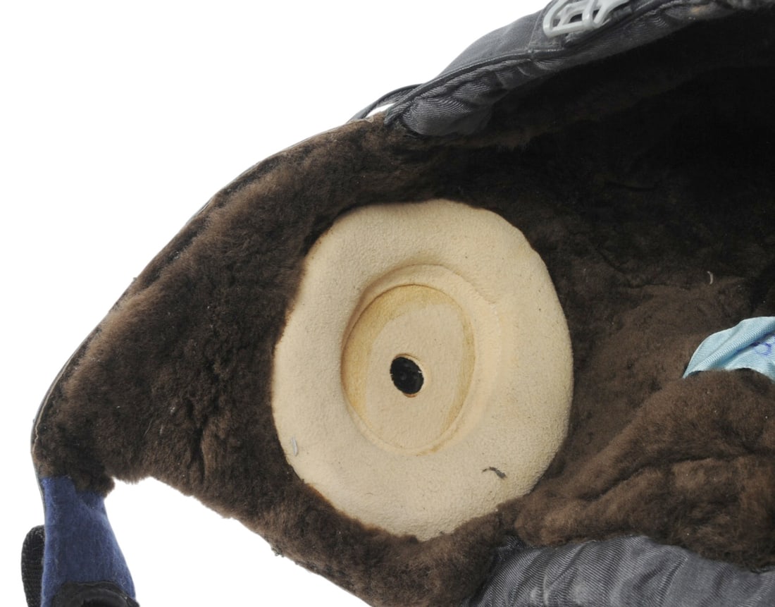 Soviet Air Force issue MIG Pilot's Padded Flight Helmet (A) - 11