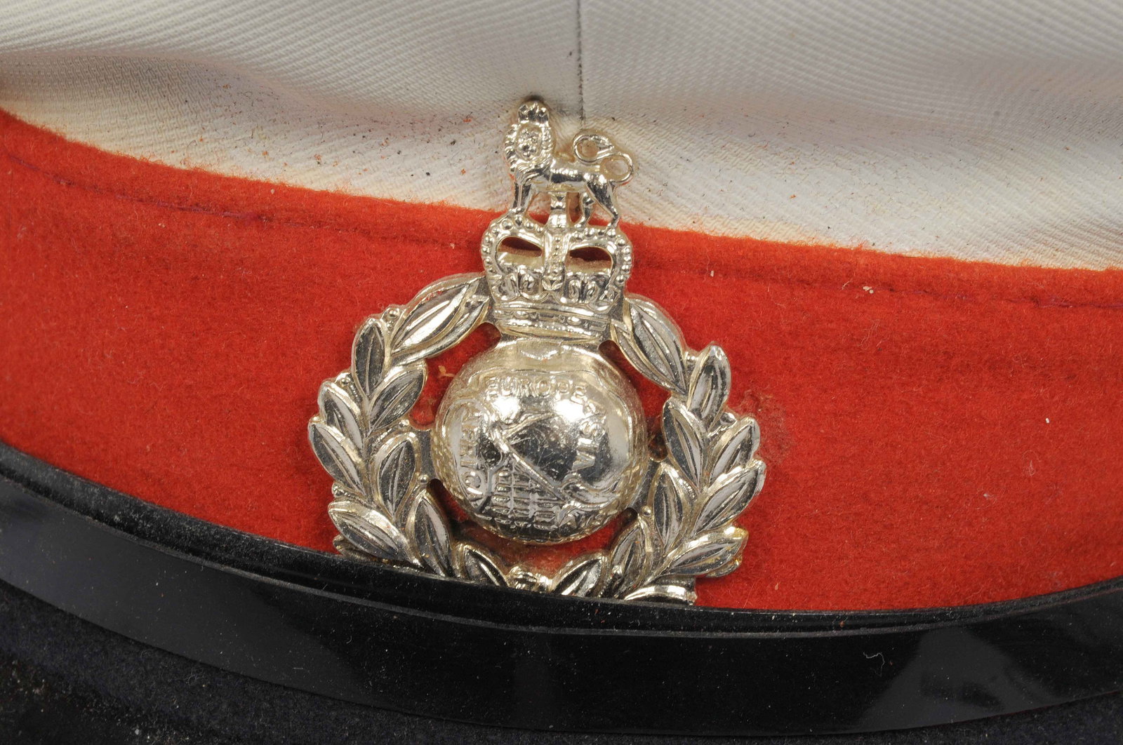 British Royal Marines White-Cover Visor Hat (A) - 3