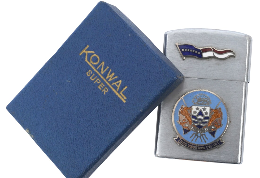 USS Yorktown (CVS-10) Essex Carrier Konwal Lighter (A): Scarce USS Yorktown (CVS-10) Essex Carrier Konwal Lighter and box in very good condition. The Yorktown is on display in Charlestown, SC. 