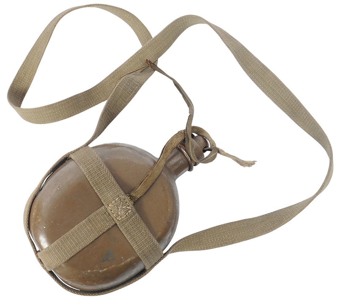 Imperial Japanese Army WWII issue Type 1934 Canteen & Carrier (A) - 3