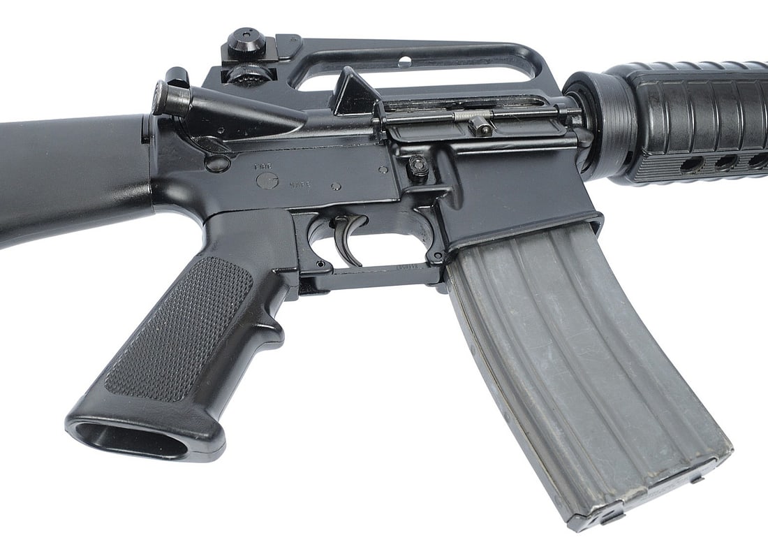 Bushmaster XM15-E2S 5.56x45mm Semi-auto Rifle FFL Required: L205906 (G2L1) - 3