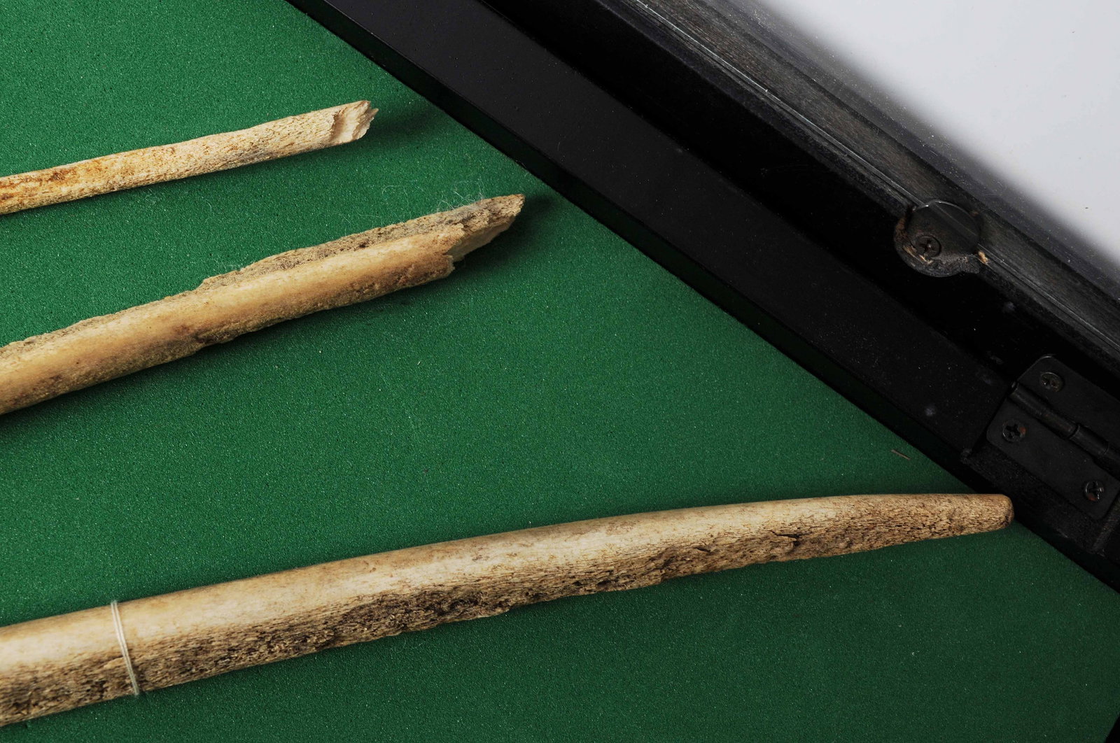 Pre-contact Alaskan Inuit Native Bone Tools (CPD) - 6