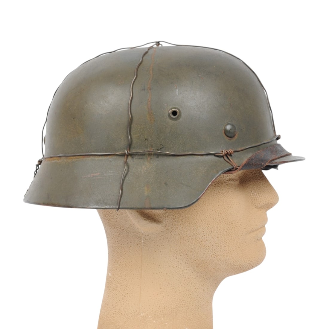 *German WWII "Chicken Wire" M40 Helmet (BM) - 6