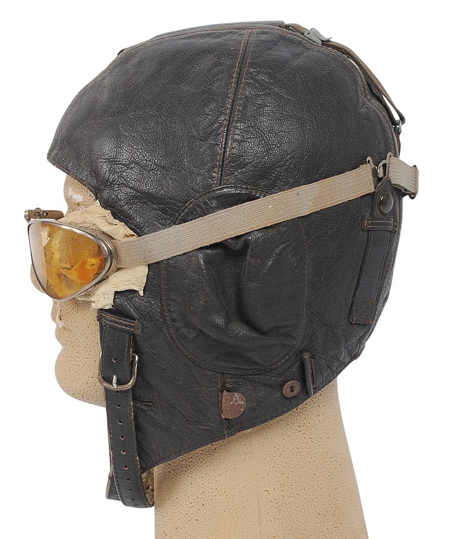 *German WWII Luftwaffe Winter Flight Helmet and Aviation Goggles (C3T) - 3