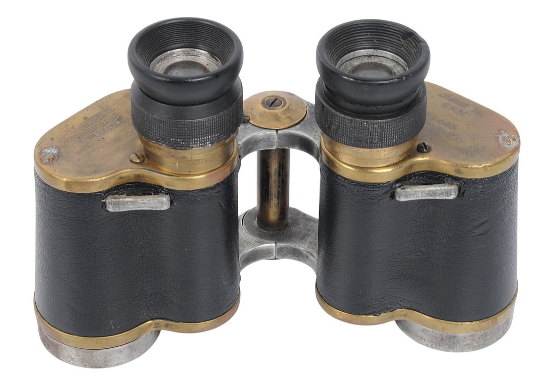 *German WWII Oigee Berlin Dienstglas 6x30 H/6400 Field Binoculars (C3T) - 2