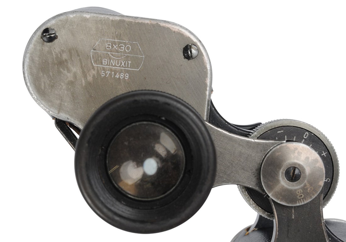 *German WWII E. Leitz Wetzlar 8x30 Field Binoculars (C3T) - 3