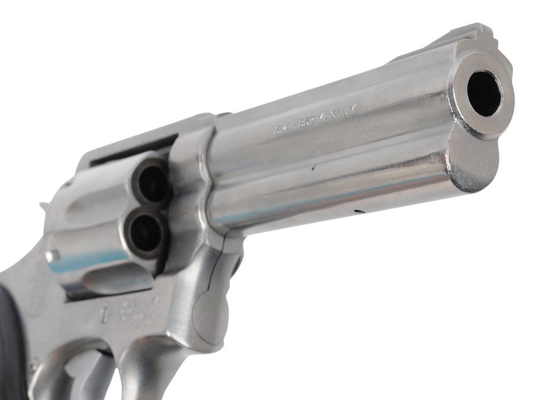 Smith and Wesson Model 681 .357 Magnum Revolver FFL Required: 54213 (M2P1) - 7