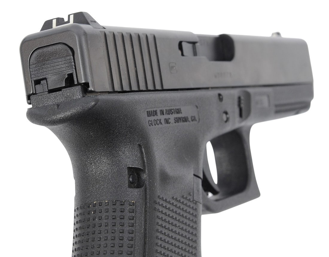 Glock 22 Gen 4 .40 S&W Semi-auto Pistol FFL Required: WDH078 (M2P1) - 9