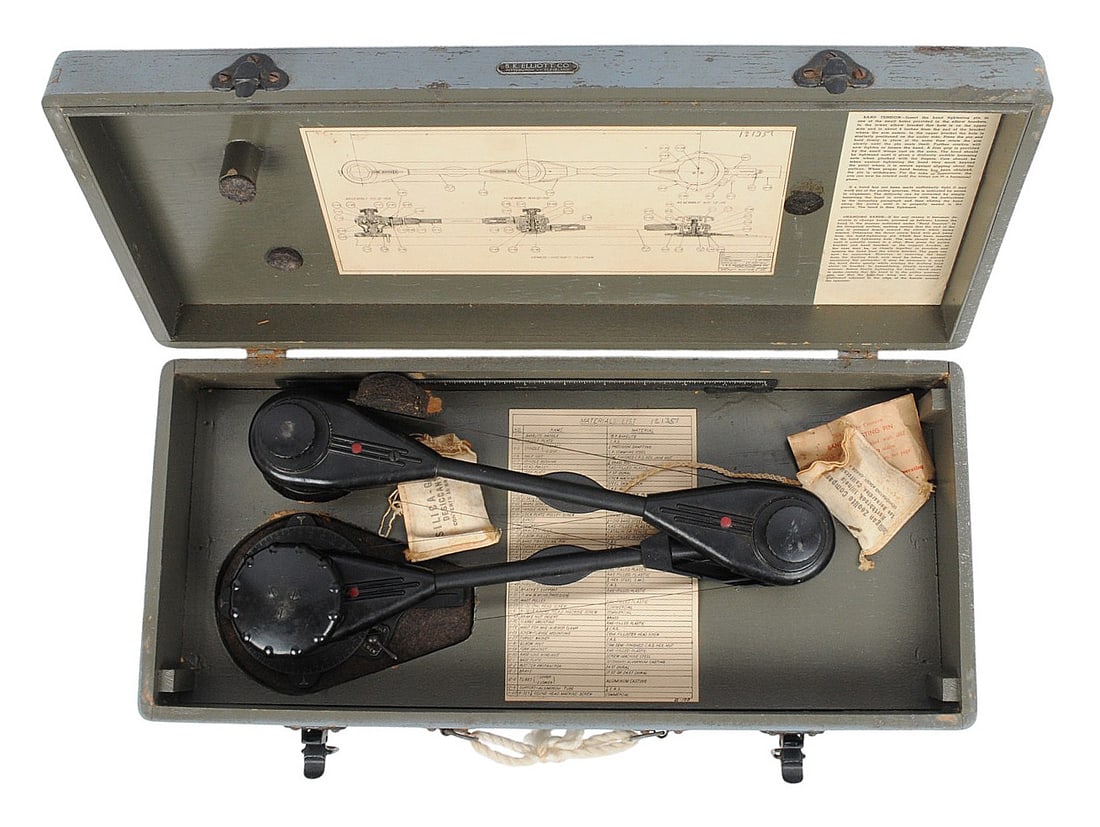 Rare Vintage US Military WWII Era BK Elliot Co. Plotting Machine (HKR) (1 of 8)