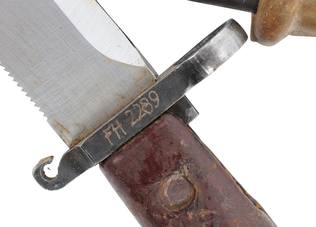 Romanian Military Communist era AK Wire-Cutter Rifle Bayonet (A) - 4