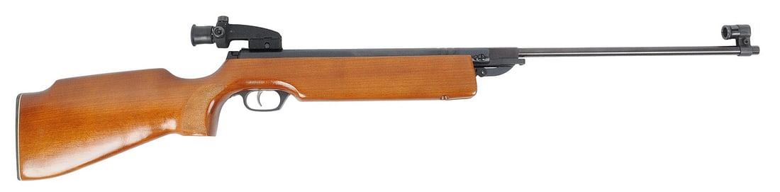 East German Haence Model 303 Super 177 Cal. Pellet Rifle No FFL(JGD1): An East German Haence Model 303 Super 177 Cal. Pellet Rifle in good to very good condition with a bright and defined bore. The action appears to function properly with minor wear to the original