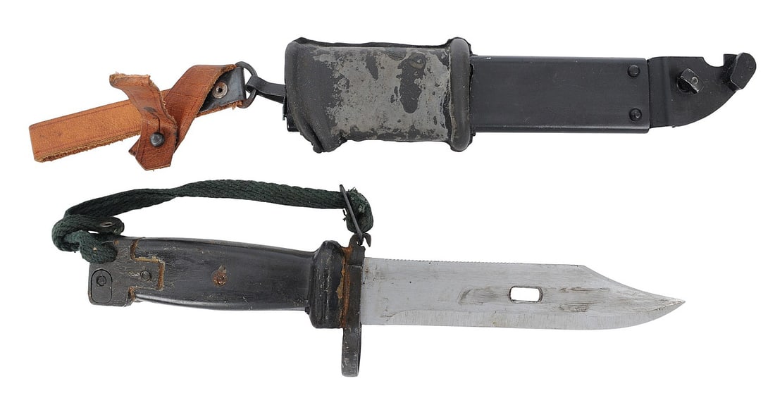 Egyptian Maadi AK47 Rifle Bayonet (SDJ): An Egyptian Maadi AK47 Rifle Bayonet in good to very good condition.