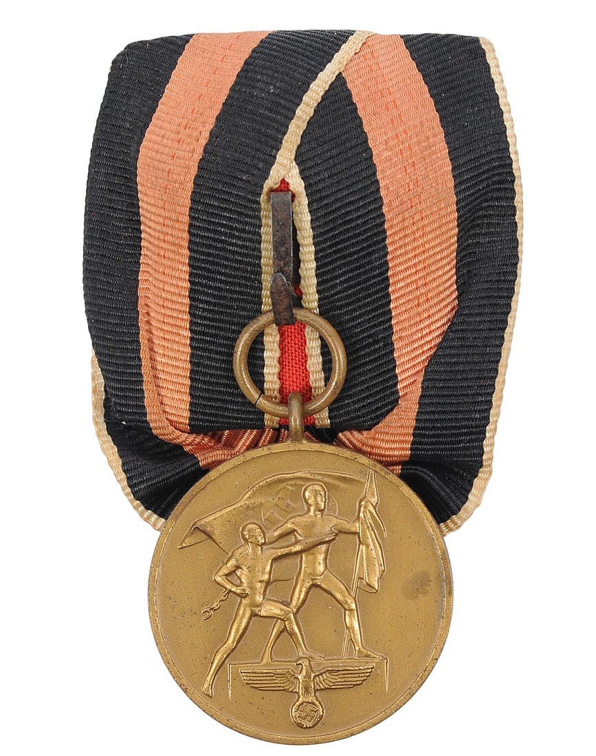 *German WWII 1938 Dated Sudeten Land Commemorative Medal (BM): A *German WWII 1938 Dated Sudeten Land Commemorative Medal in good to very good condition.