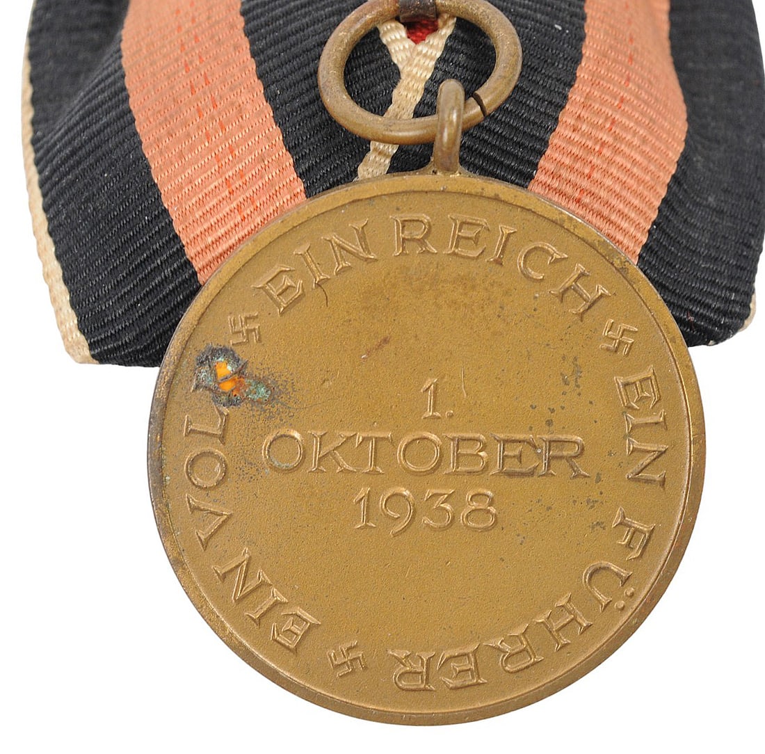 *German WWII 1938 Dated Sudeten Land Commemorative Medal (BM) - 3
