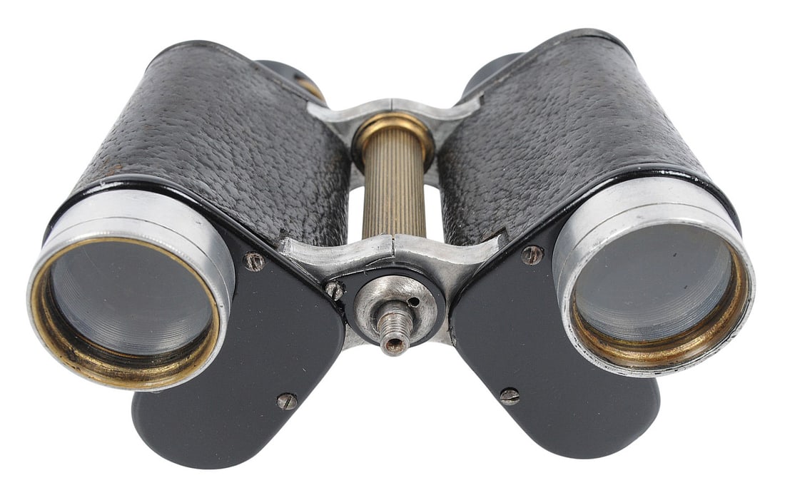 *German WWII Amber Lense R-27 Military Field Binoculars (C3T) - 3
