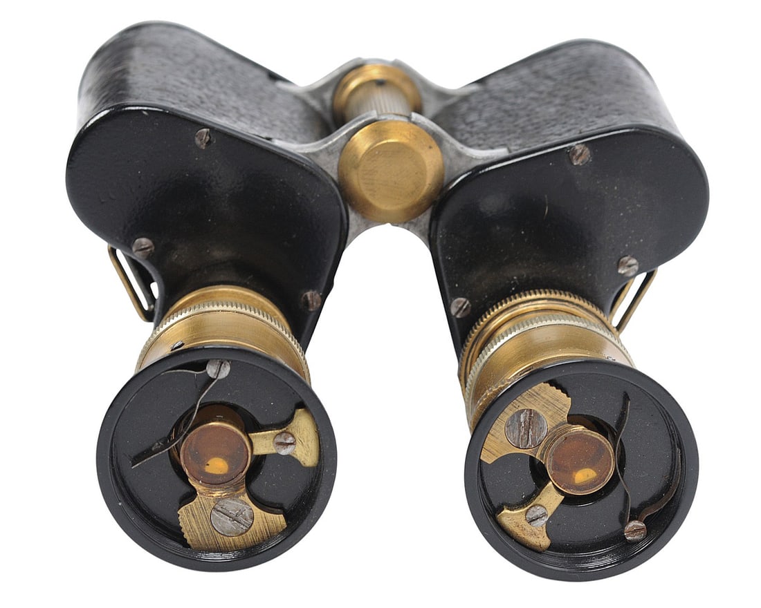*German WWII Amber Lense R-27 Military Field Binoculars (C3T) - 6