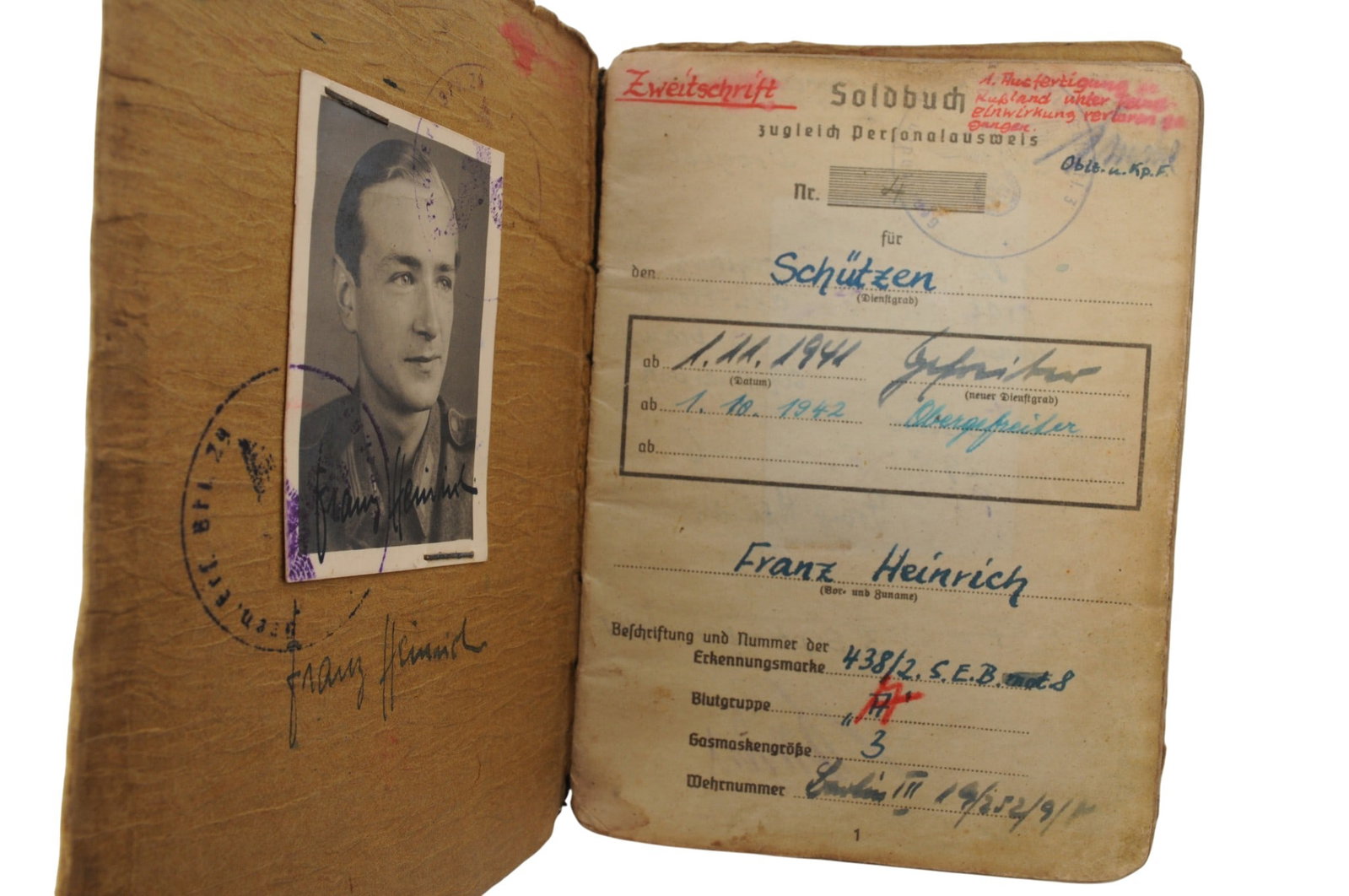 *German WWII Sold Buch, Reich pass, and Late War Propaganda Pamphlet Lot of 3 (C3T) - 3
