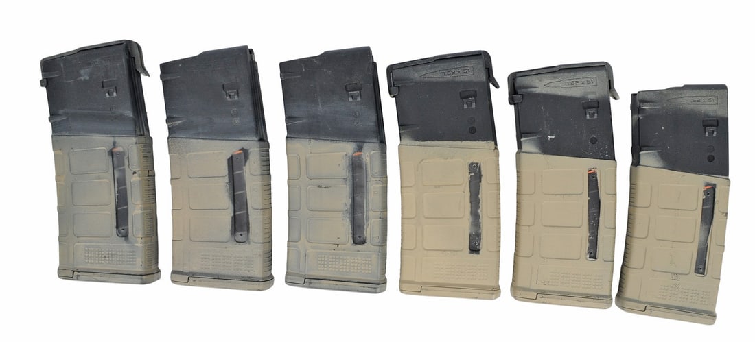 Magpul PMAG Painted FDE AR10 7.62x51mm/308 Win. 20 Rd. Magazine Lot of 6 (SJL): A Magpul PMAG Painted FDE AR10 7.62x51mm/308 Win. 20 Rd. Magazine Lot of 6 in good condition.