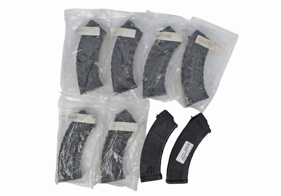 Commercial Polymer AKM AK47 7.62x39mm 30 Rd. Magazine Lot of 8 (SDJ): A Commercial Polymer AKM AK47 7.62x39mm 30 Rd. Magazine Lot of 8 in good to very good condition.