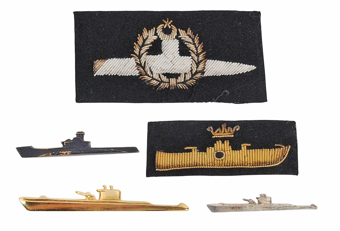 BADGES AND PATCH (A) (1 of 3)