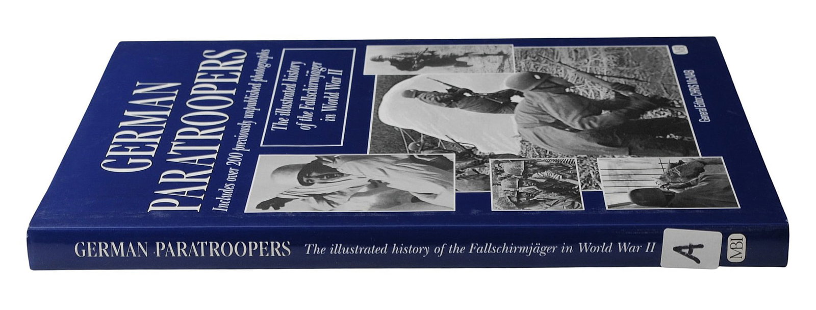 GERMAN PARATROOPER BOOK (A) - 3