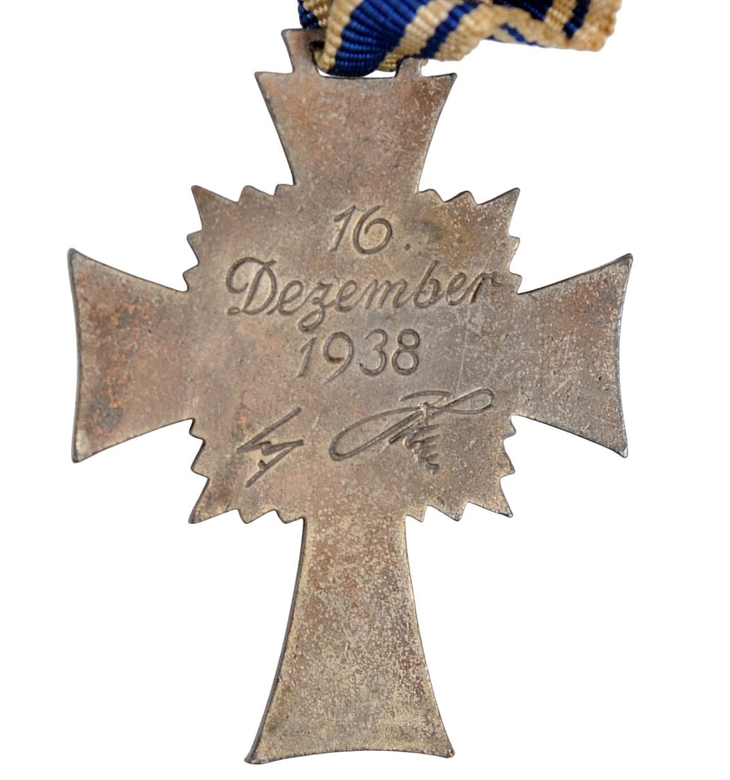 *German WWII Mothers Cross (O3J) - 3