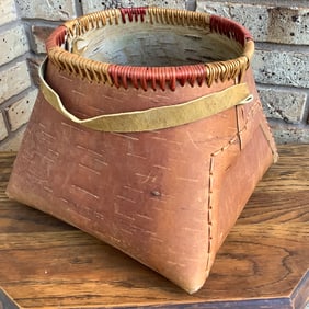 Antique Authentic Birch Berry Basket Handmade by Cree Indians in Saskatchewan Canada