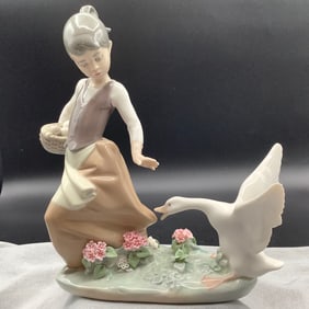 Lladro Girl With Duck's Eggs