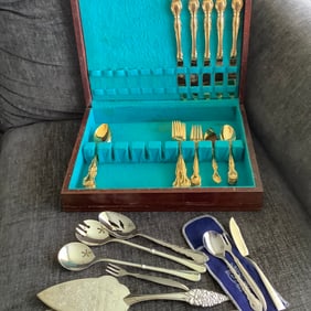 Gold Flatware silver set with case