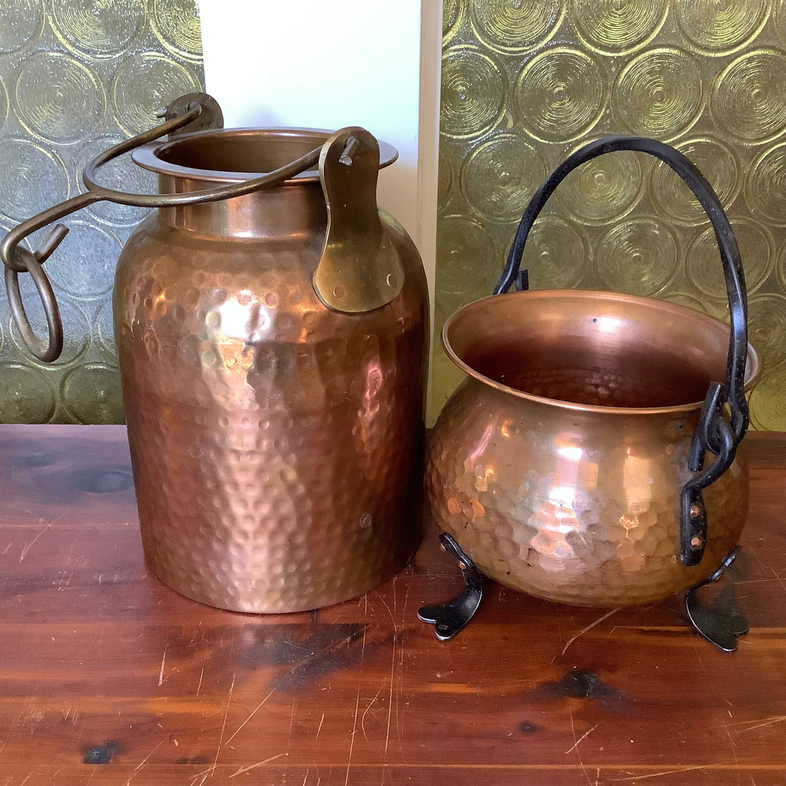 2 Hammered Copper Pots: 2 hammered Copper Pots