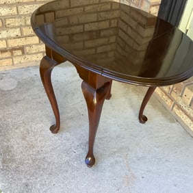 Ethan Allen Cherry Queen Anne Drop Leaf Side Table