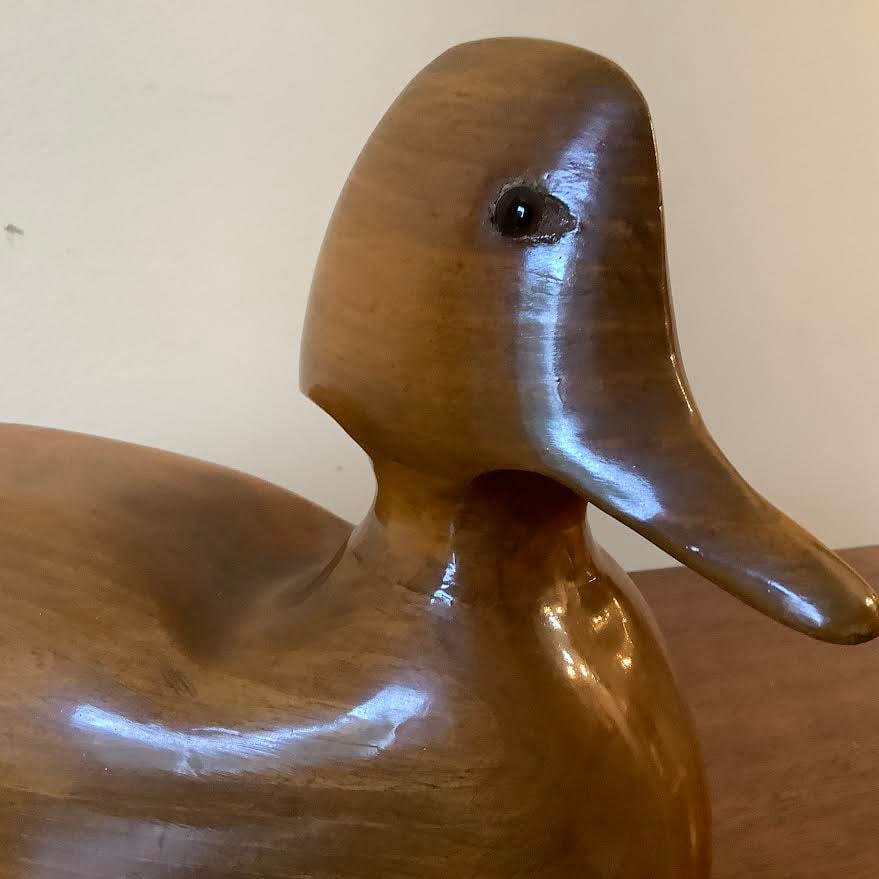 Vintage Hand Carved Duck: Hand carved wood duck Unsigned