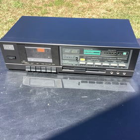 TEAC Cassette Deck with Graphic Equalizer Model V-450X