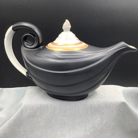 Vintage Black and Gold Aladdin Hall's Superior Teapot