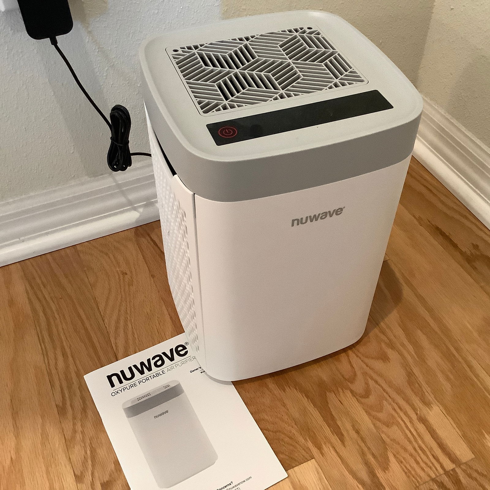 Nuwave Oxypure Portable Air Purifier, One of 2 in auction (1 of 5)
