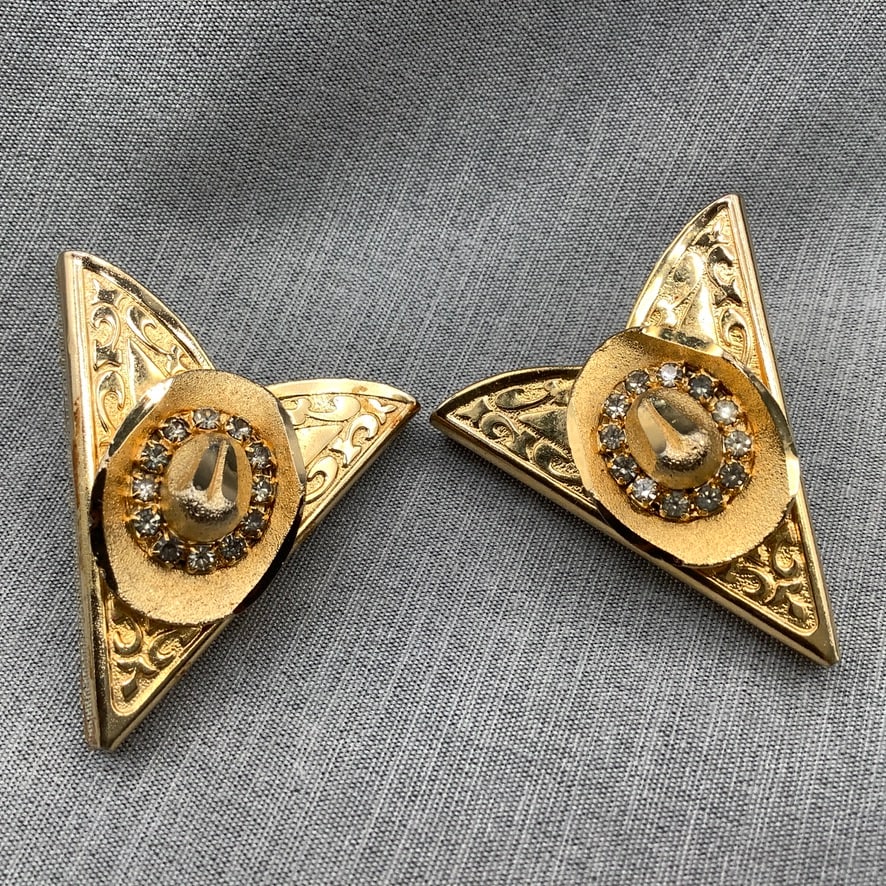 Pair of Gold Colored Collar Points with Rhinestone Studded Cowboy Hats: Pair of Gold Colored Collar Points with Rhinestone Studded Cowboy Hats