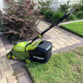 SUN JOE Electric Mower with Attached Bagger and Charger