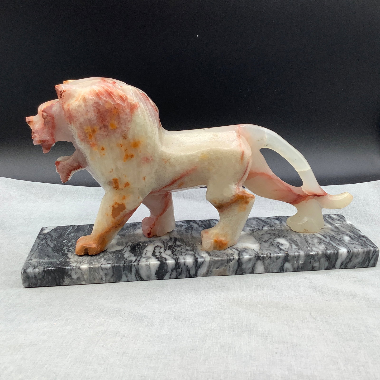 Rose Quartz Carved Lion on Marble Base: Rose Quartz Carved Lion on Marble Base. Weighs over 6.5 lbs