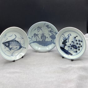 Early 19th Century Dehua Blue and White Pottery, One Matches Pattern from Tek Sing Shipwreck